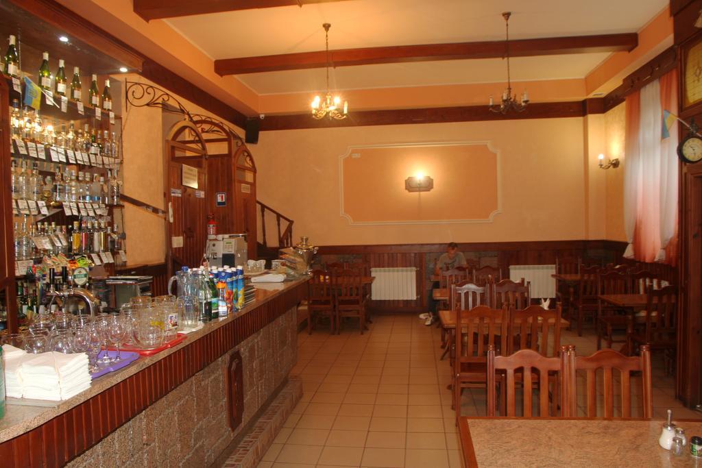 Hotel U Olega Truskavets Bagian luar foto