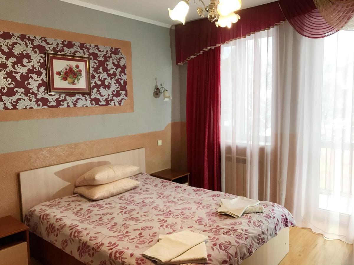 Hotel U Olega Truskavets Bagian luar foto